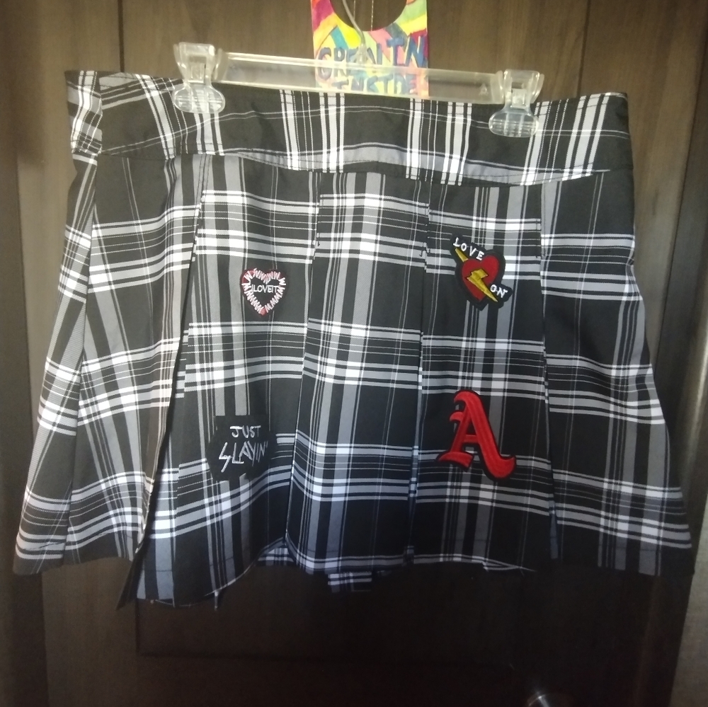 No Boundaries ° XL ° Alternative/Emo skirt ° Never worn ° perfect condition